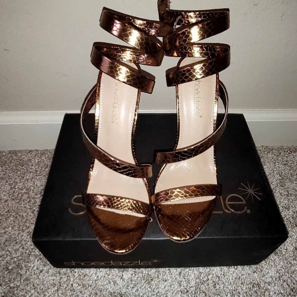 New Bronze Snake Embossed Heels Sz 8